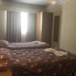 The Windsor 4* סליאמה