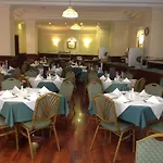 The Windsor מלון