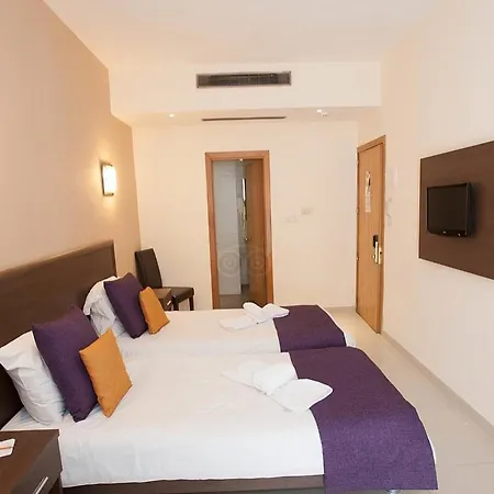 호텔 The Windsor 4*