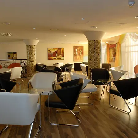 The Windsor 4* סליאמה
