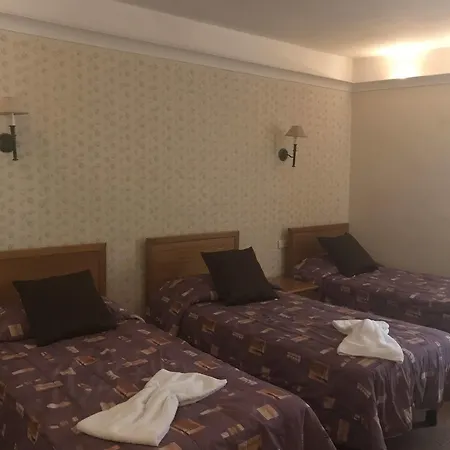 The Windsor מלון 4*