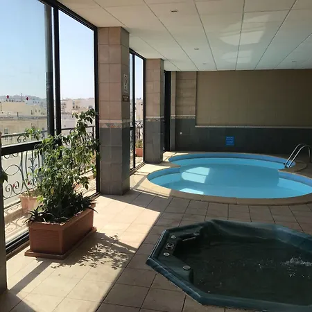 The Windsor 4* סליאמה