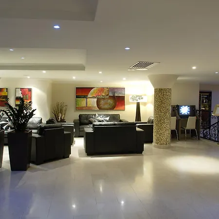 The Windsor מלון 4*