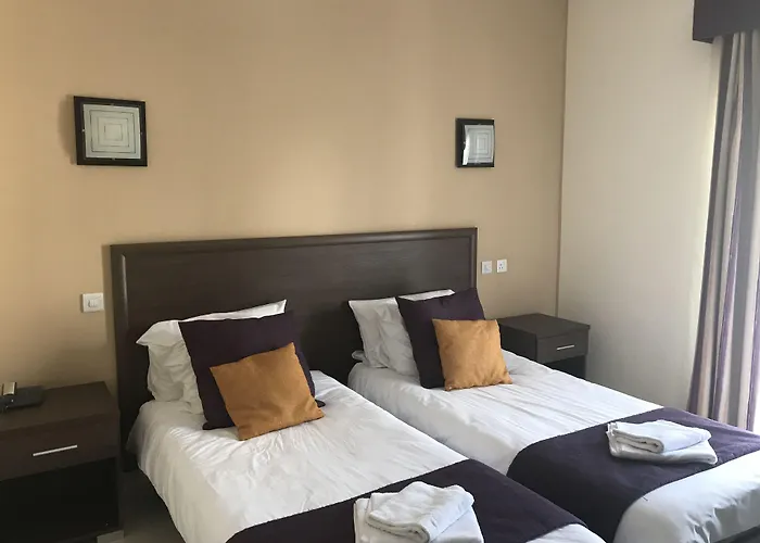 The Windsor 4* סליאמה